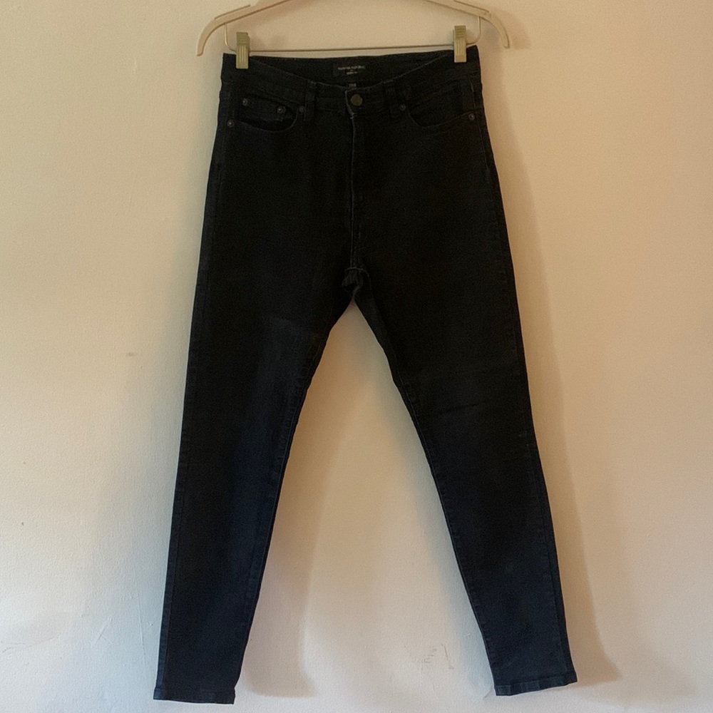 Banana Republic High Rise Skinny Jeans in Black size 29/8